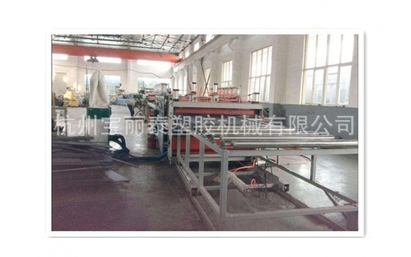 建筑模板设备优势特点